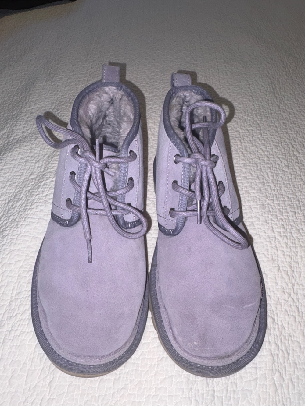UGG Suede Lace-Up Ankle Boots in Dusty Mauve. Size 8 in GUC.